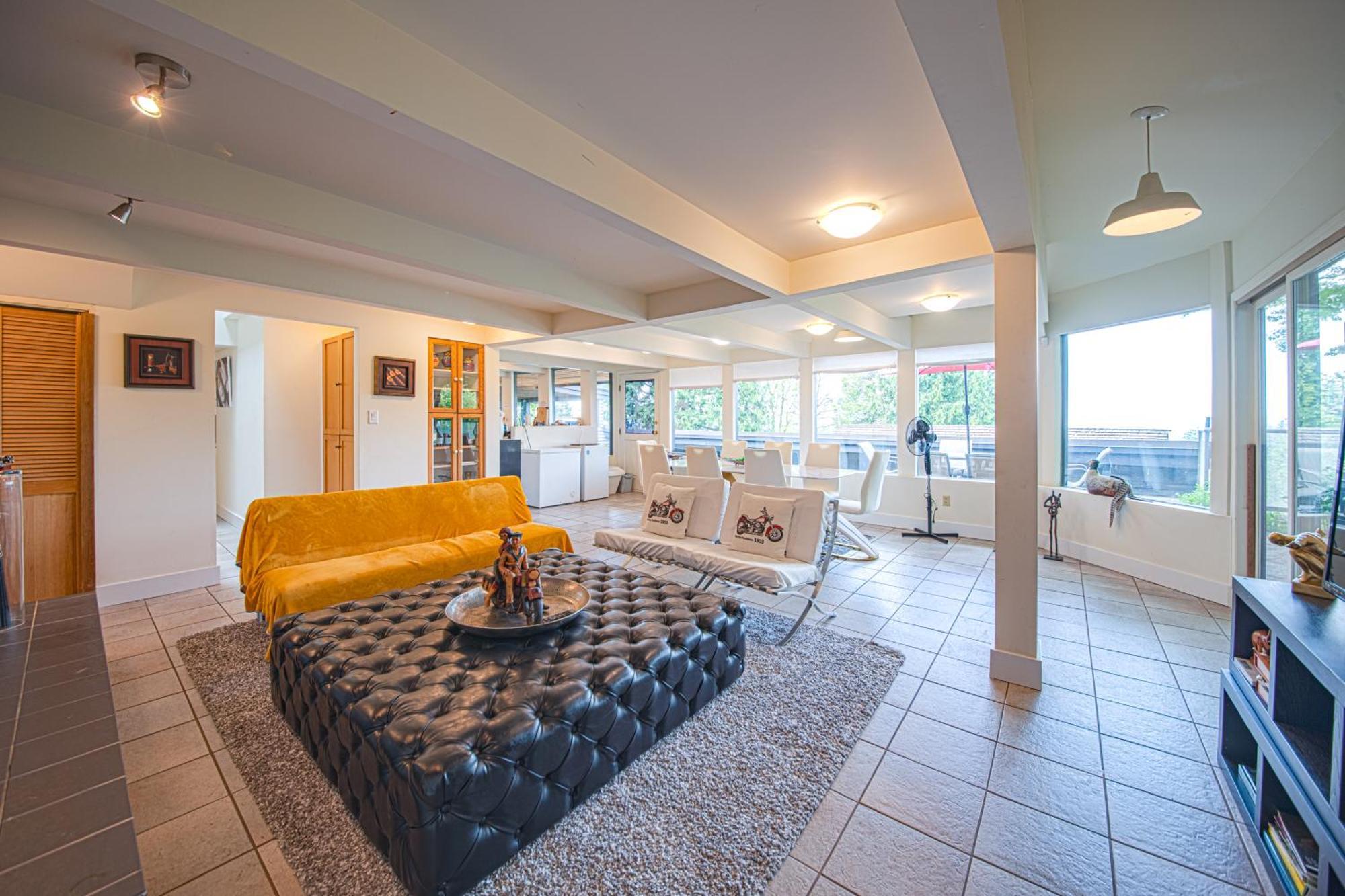 Grouse Cheerful Large Private Bedroom, Bath, Shared Deck, Pool, Hot Tub North Vancouver Zewnętrze zdjęcie